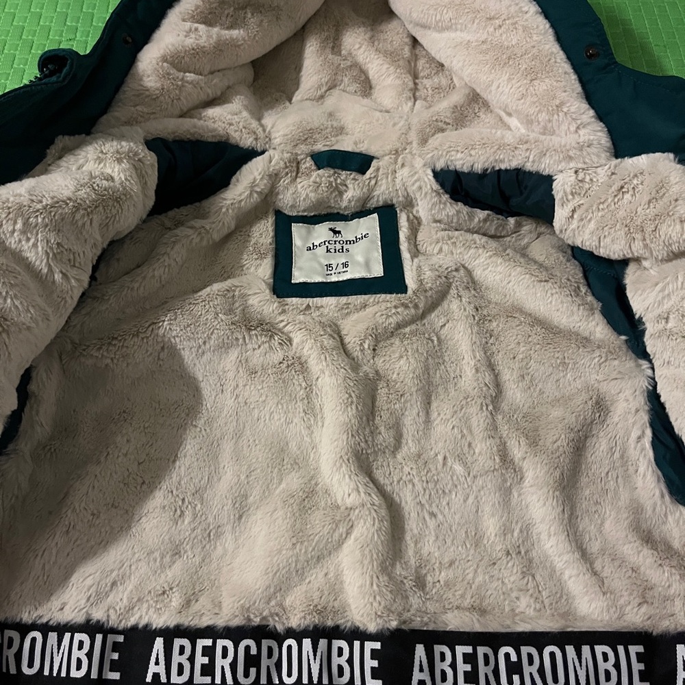 A&F Jacket - Picture 9 of 9